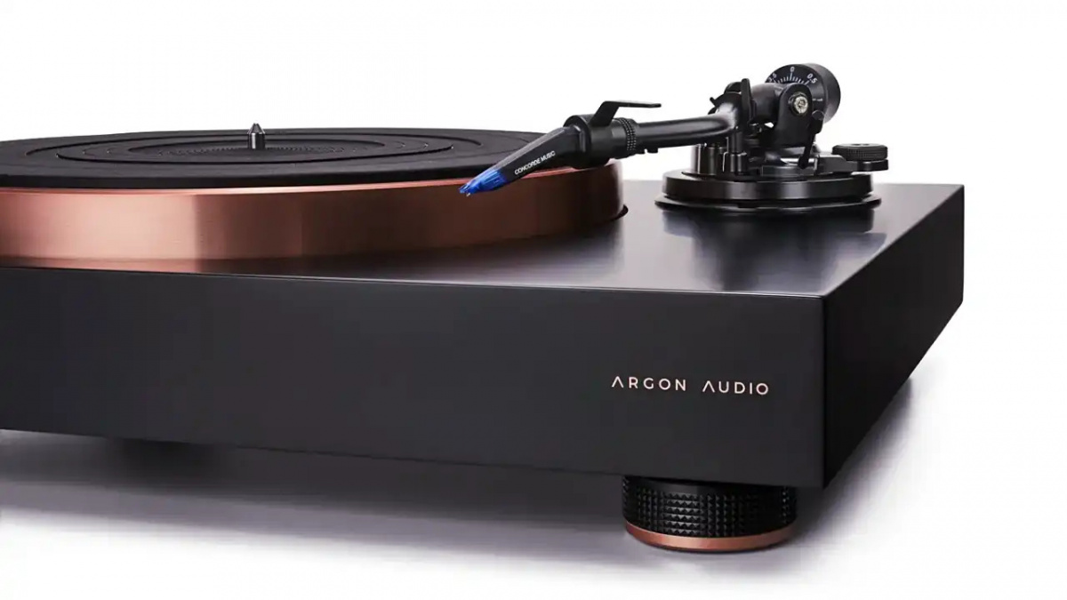 Дерево, кварц и Ortofon: анонсирован проигрыватель Argon Audio Aurora